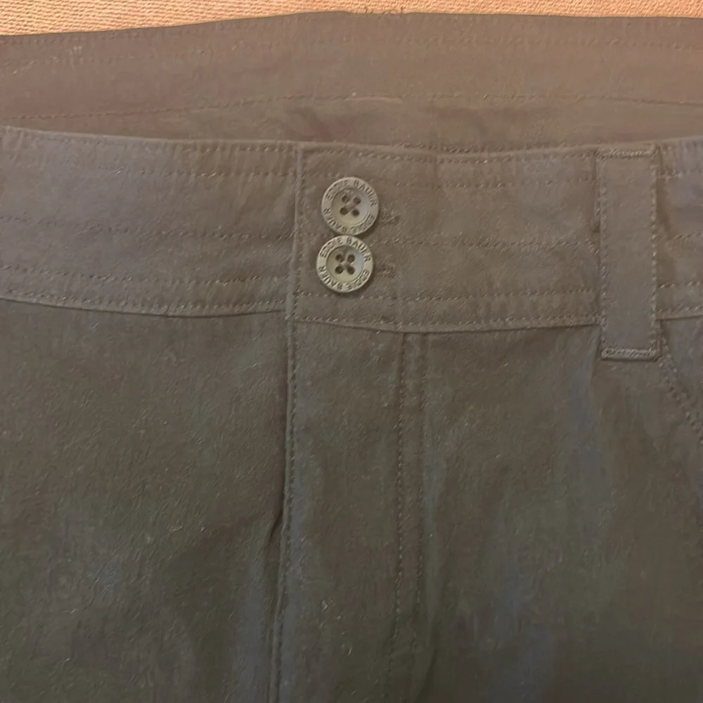 Eddie Bauer Women's Black Cargo Shorts